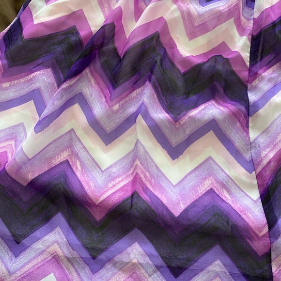 NWT Patterned mini dress - Picture 10 of 10